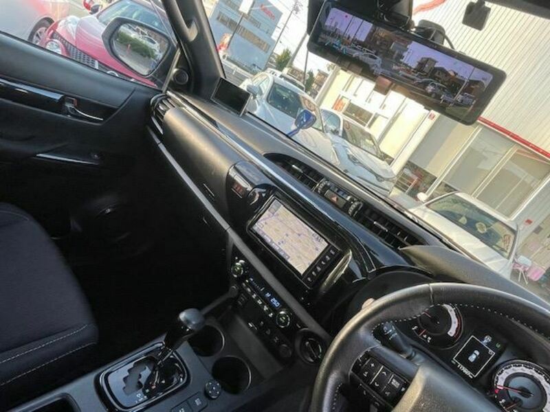 HILUX