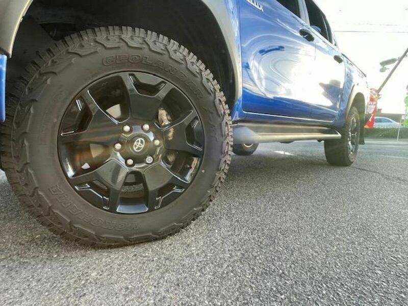 HILUX