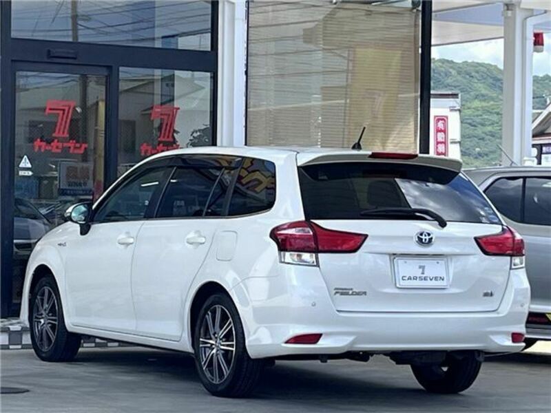 COROLLA FIELDER
