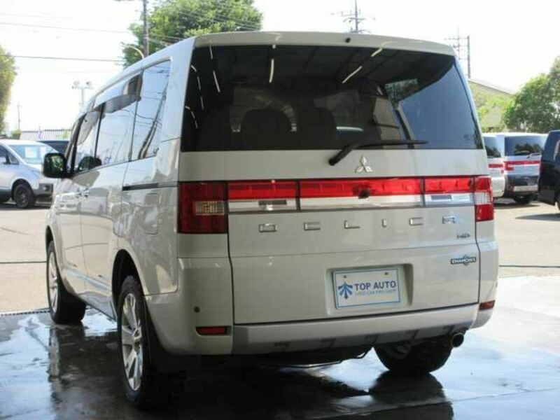 DELICA D5