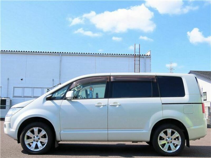 DELICA D5