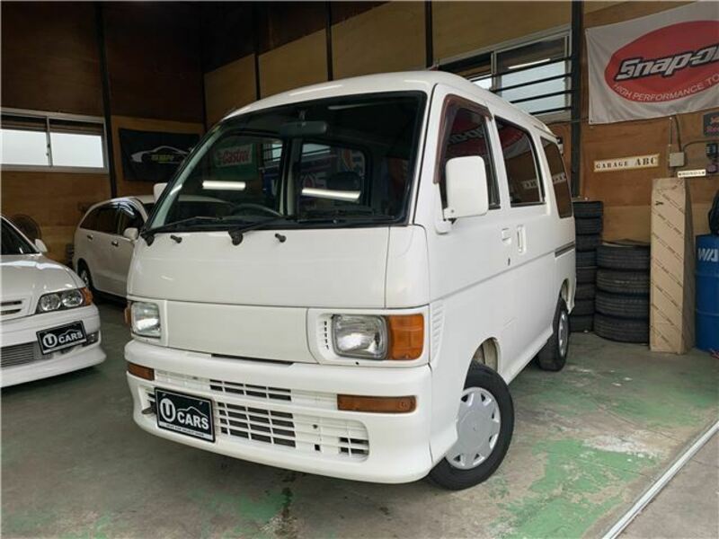 DAIHATSU HIJET VAN