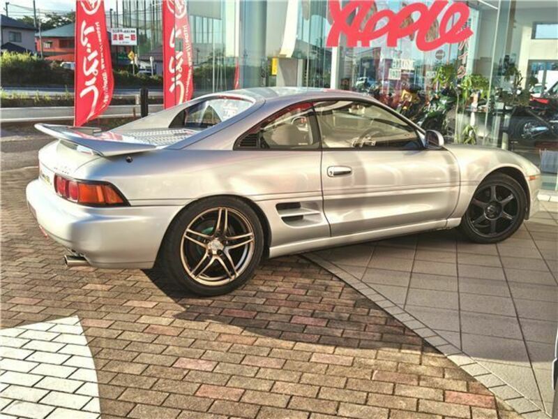 MR2