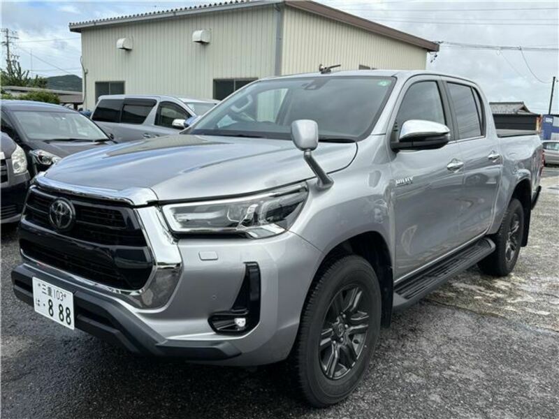 TOYOTA HILUX