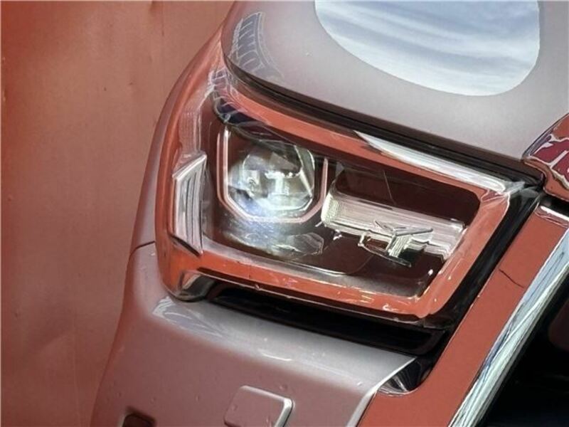 HILUX