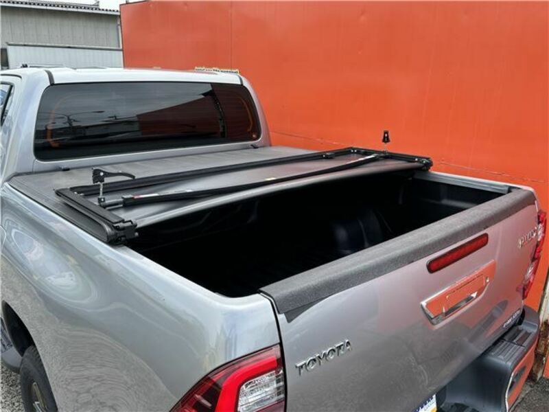 HILUX