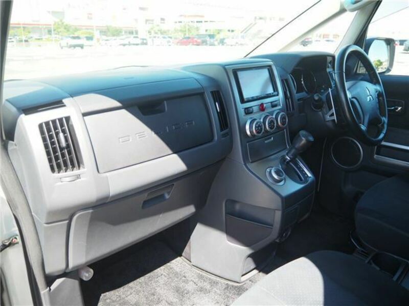 DELICA D5