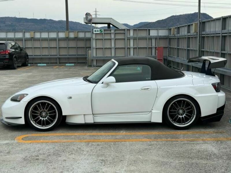 S2000