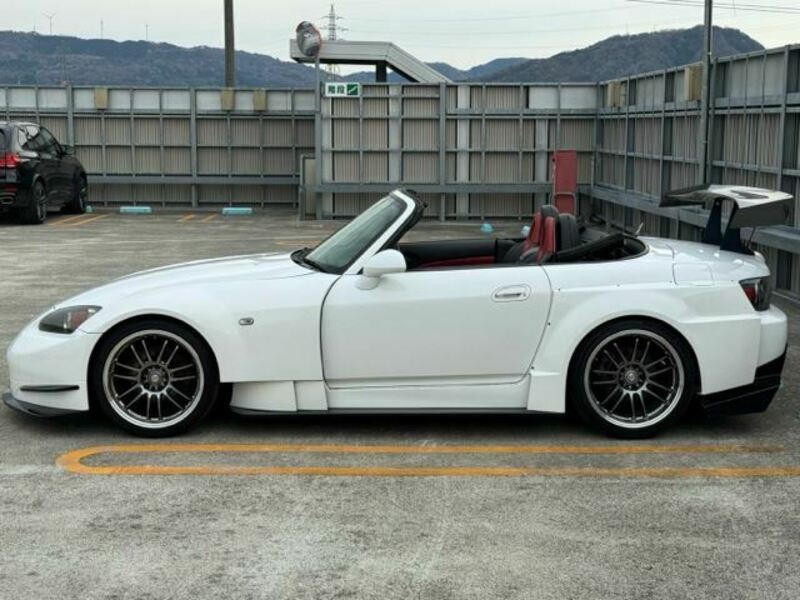 S2000
