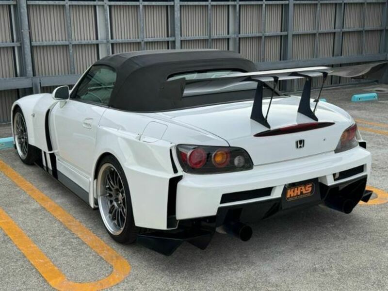 S2000