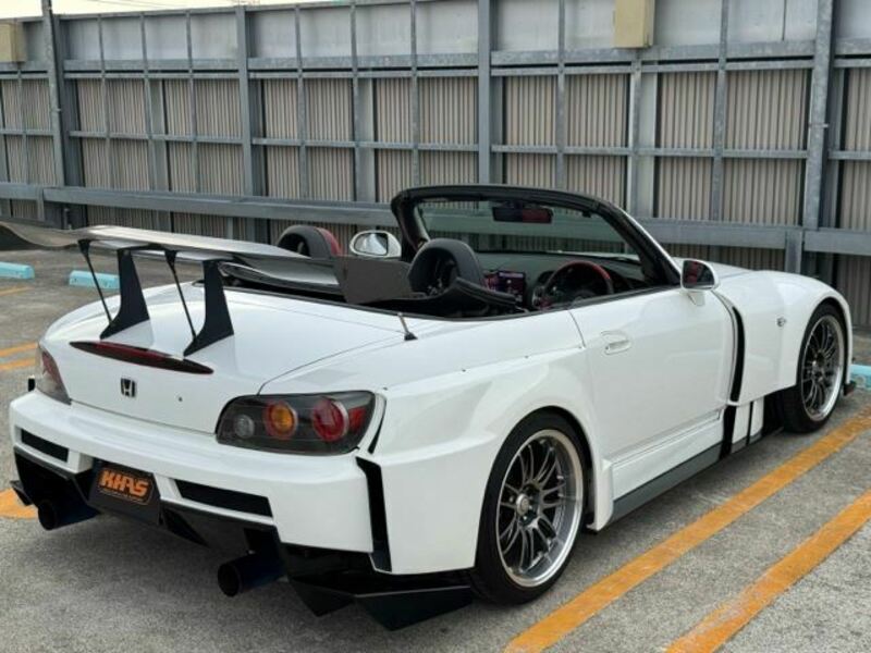 S2000