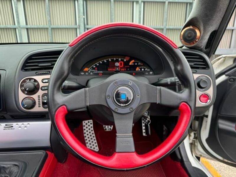S2000
