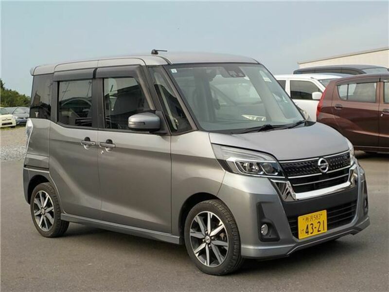 NISSAN DAYZ ROOX
