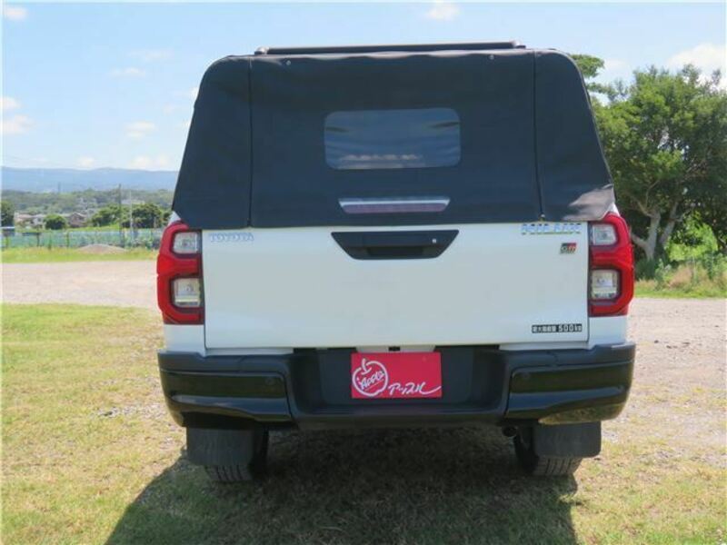 HILUX