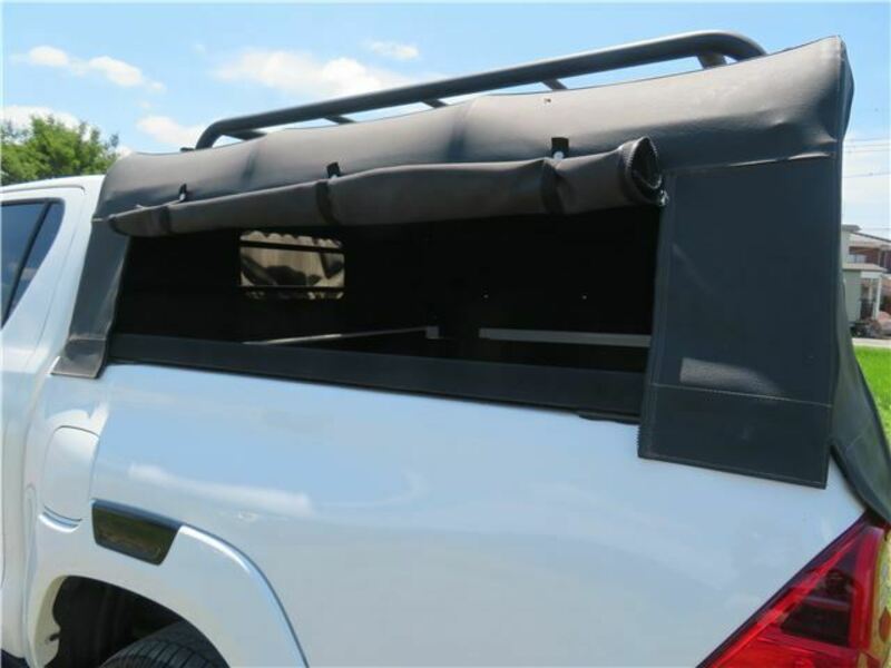 HILUX