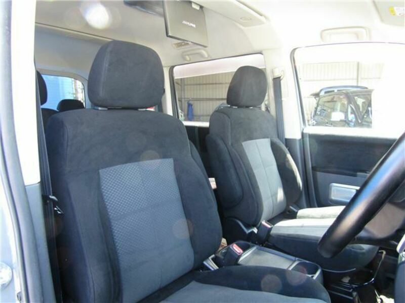 DELICA D5