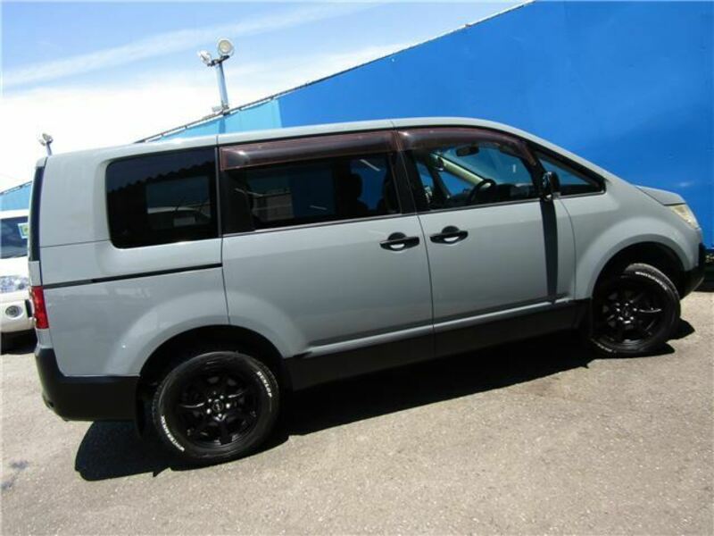 DELICA D5