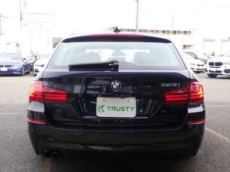 5 SERIES