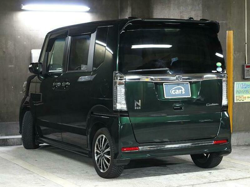 N BOX CUSTOM