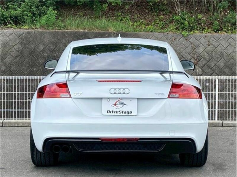 TT