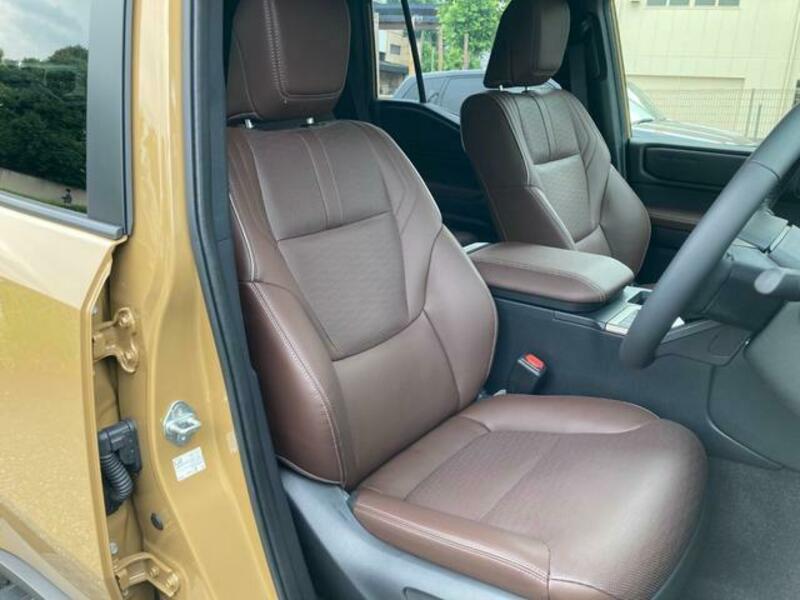 LAND CRUISER 250