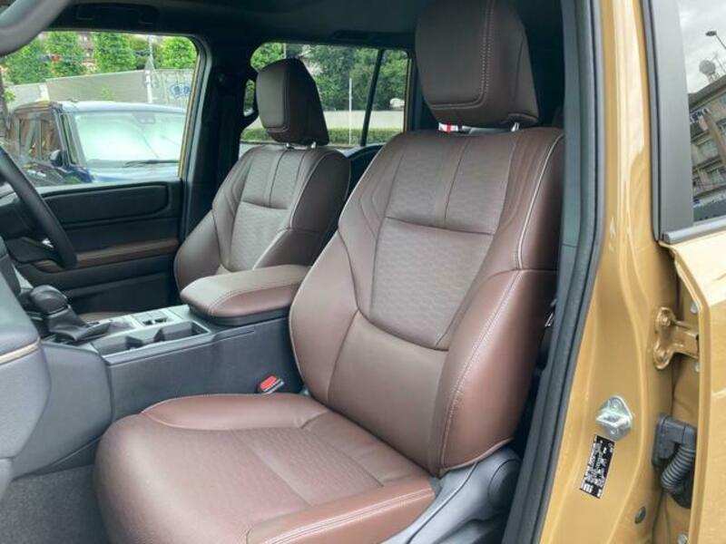 LAND CRUISER 250