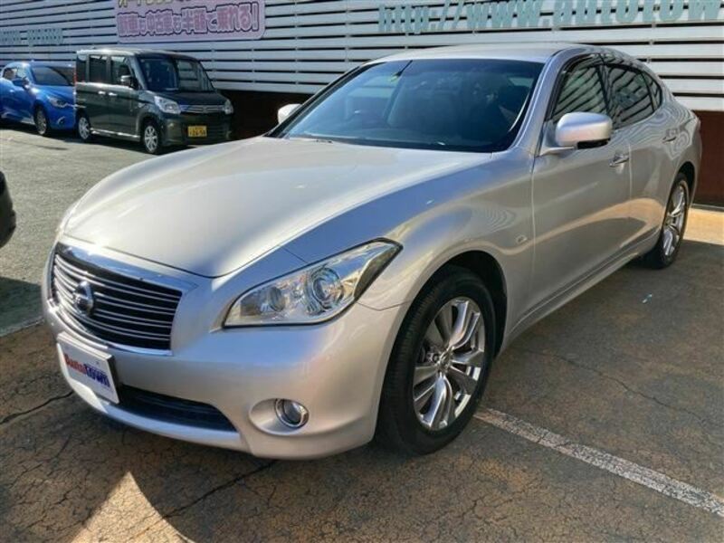 NISSAN FUGA
