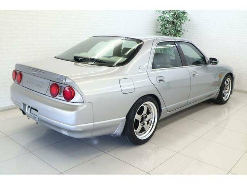 SKYLINE