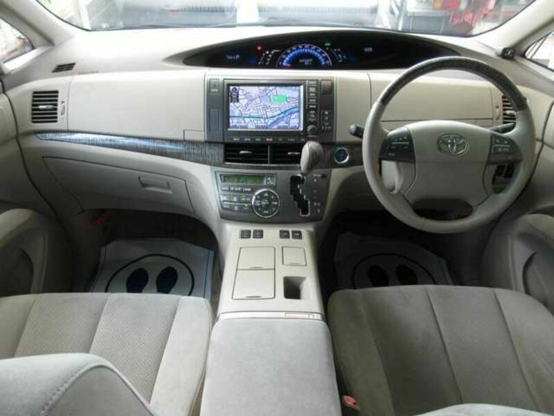 ESTIMA HYBRID