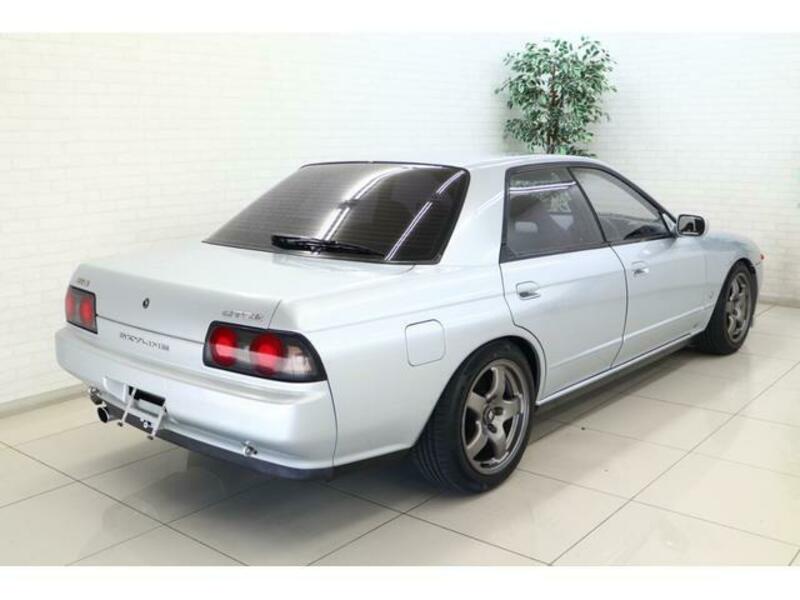 SKYLINE