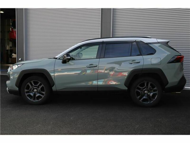 RAV4