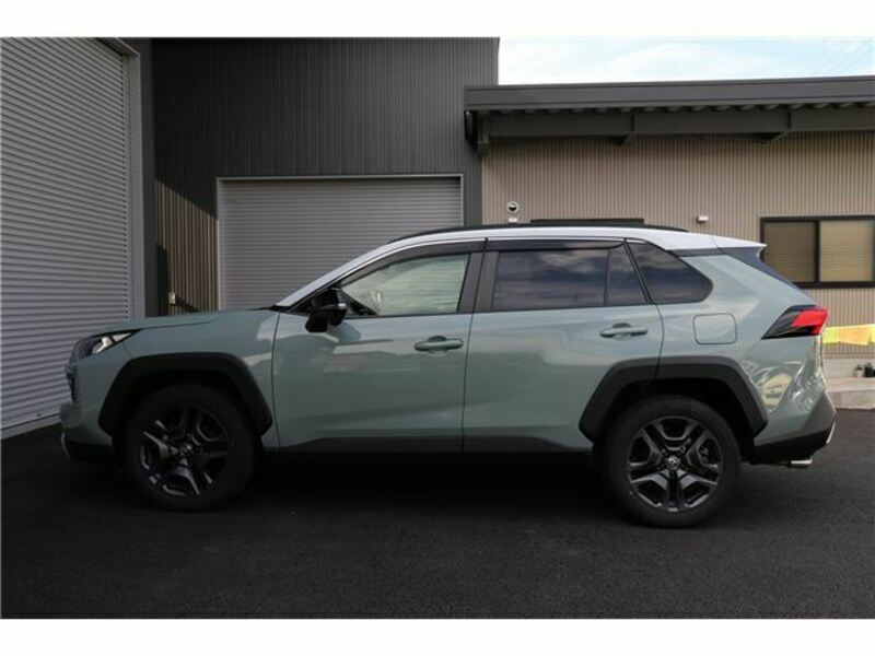 RAV4