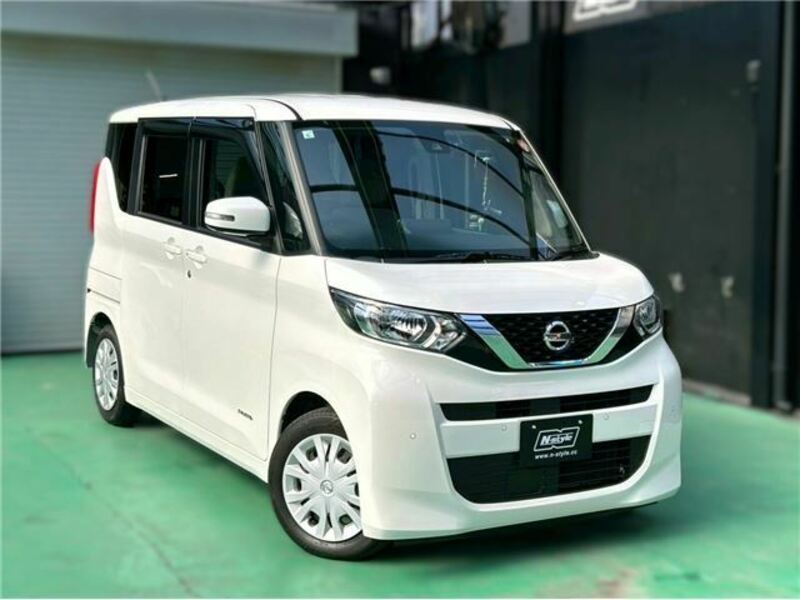 NISSAN ROOX