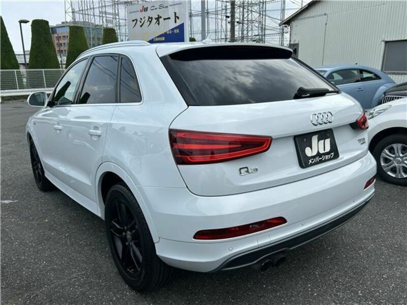 Q3