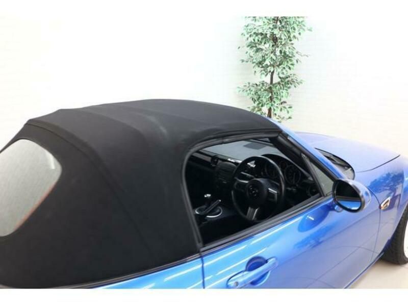 ROADSTER