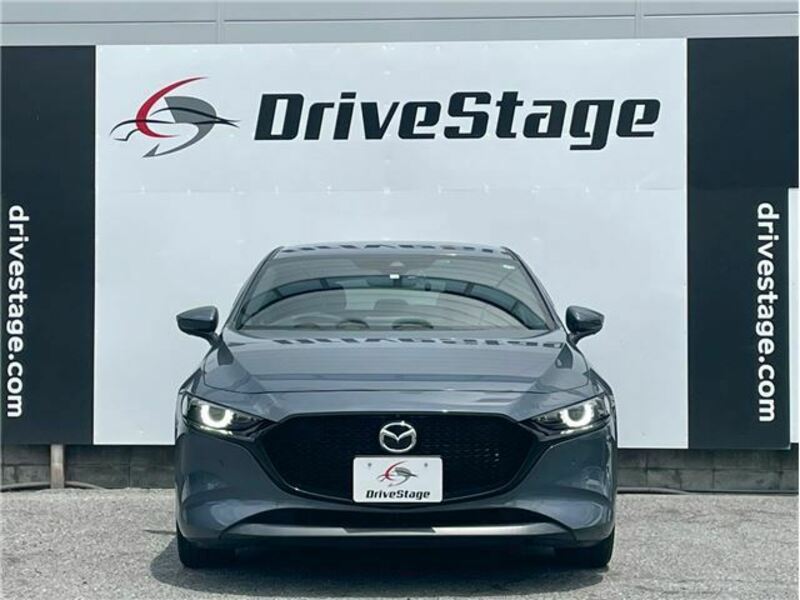 MAZDA3