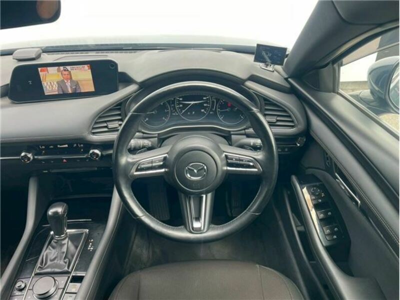 MAZDA3