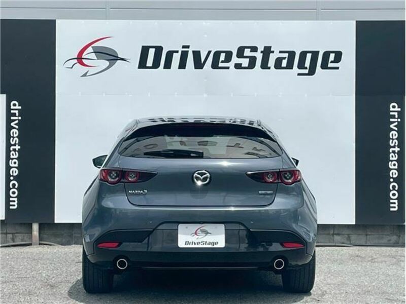 MAZDA3