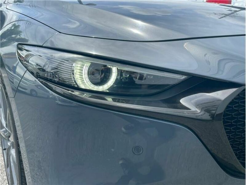 MAZDA3