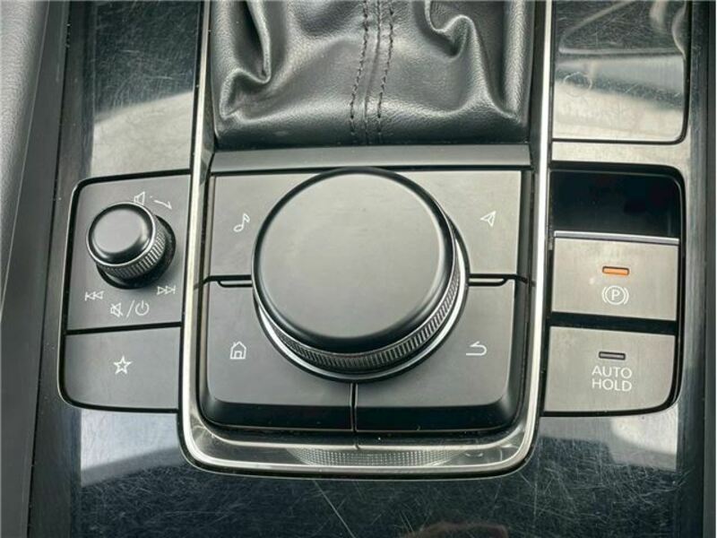 MAZDA3