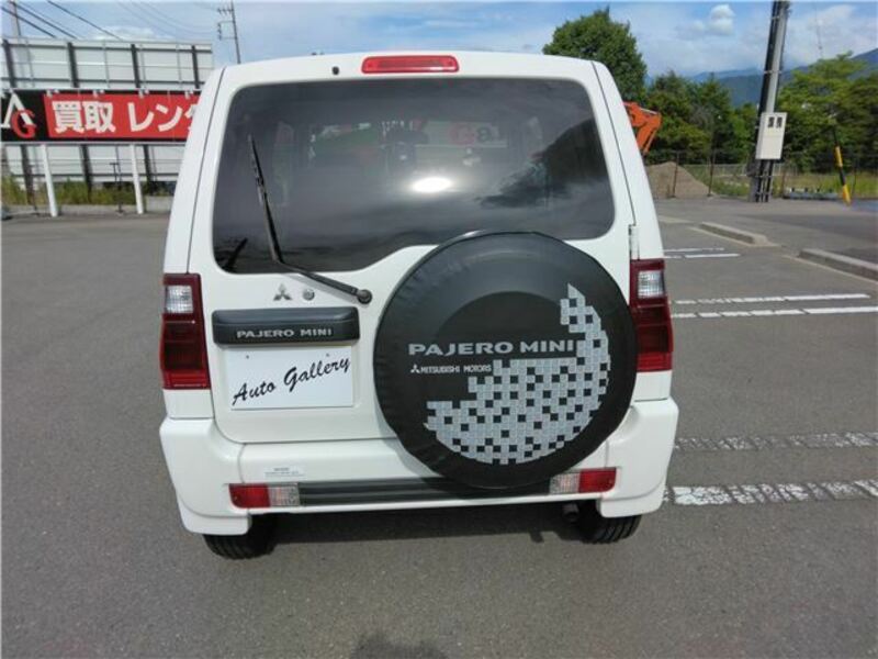 PAJERO MINI