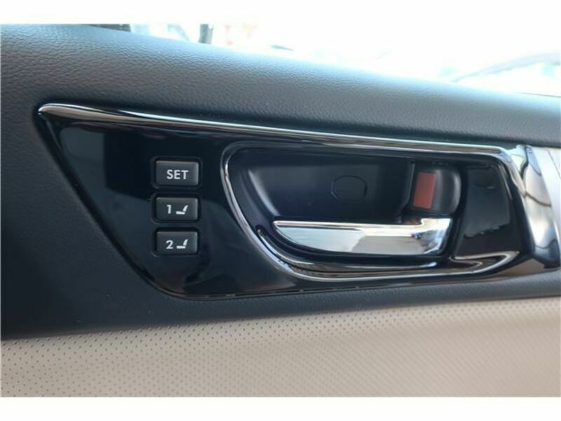LEGACY B4