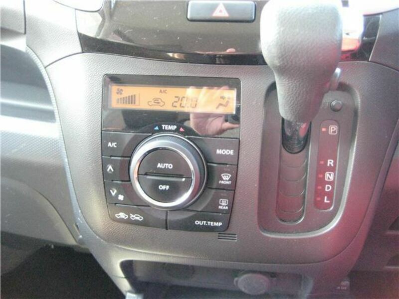 DELICA D2