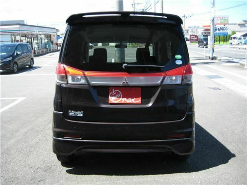 DELICA D2