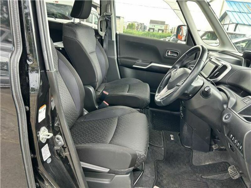 DELICA D2