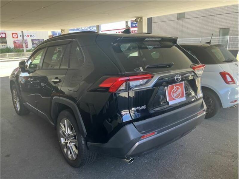 RAV4