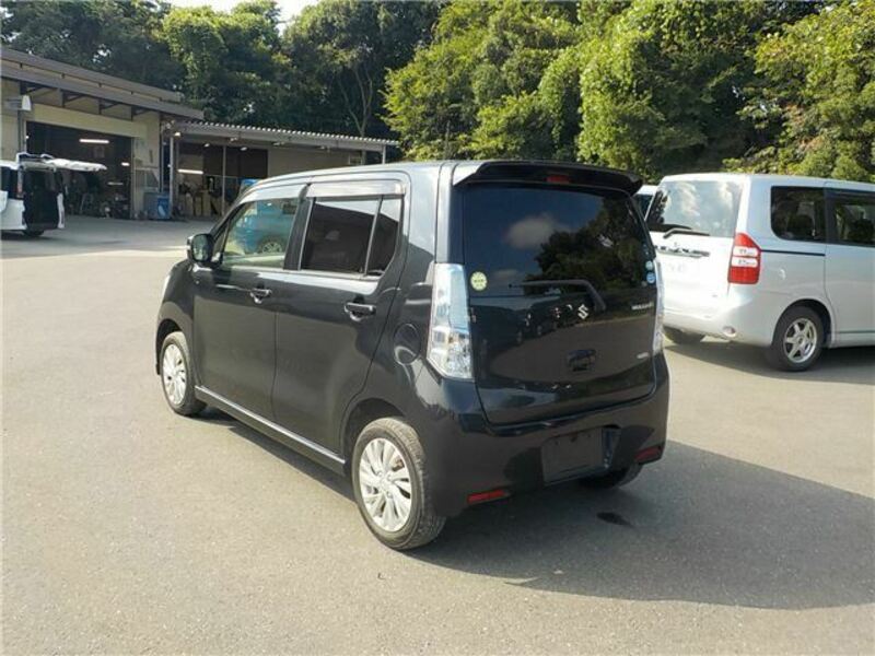 WAGON R