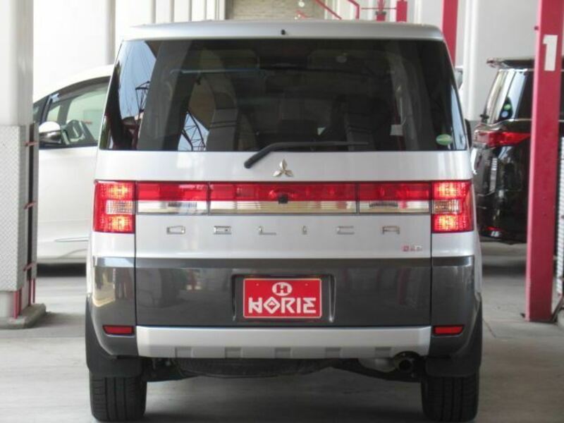 DELICA D5