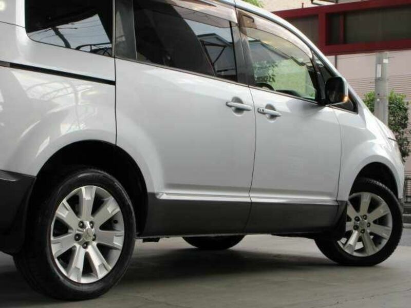 DELICA D5