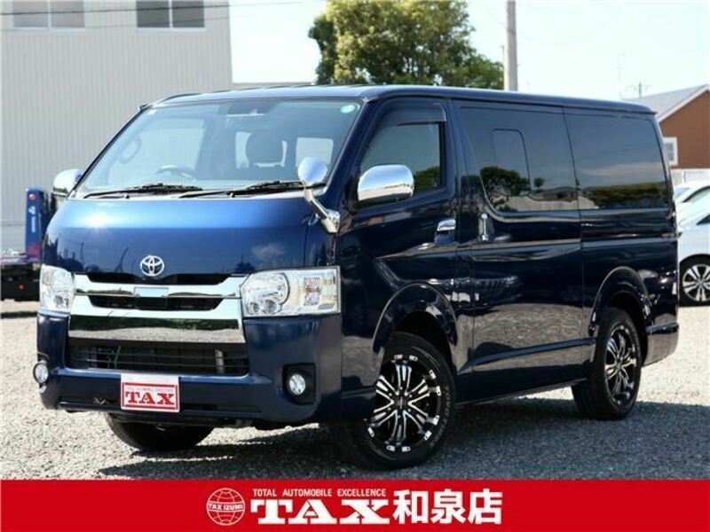TOYOTA HIACE